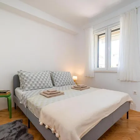 Lägenhet Bina Zadar